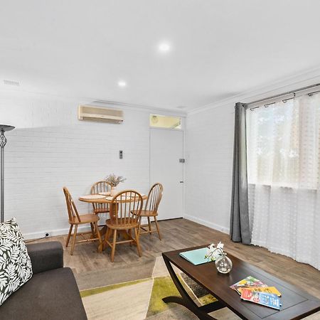 Malibu Apartments - Perth Bagian luar foto