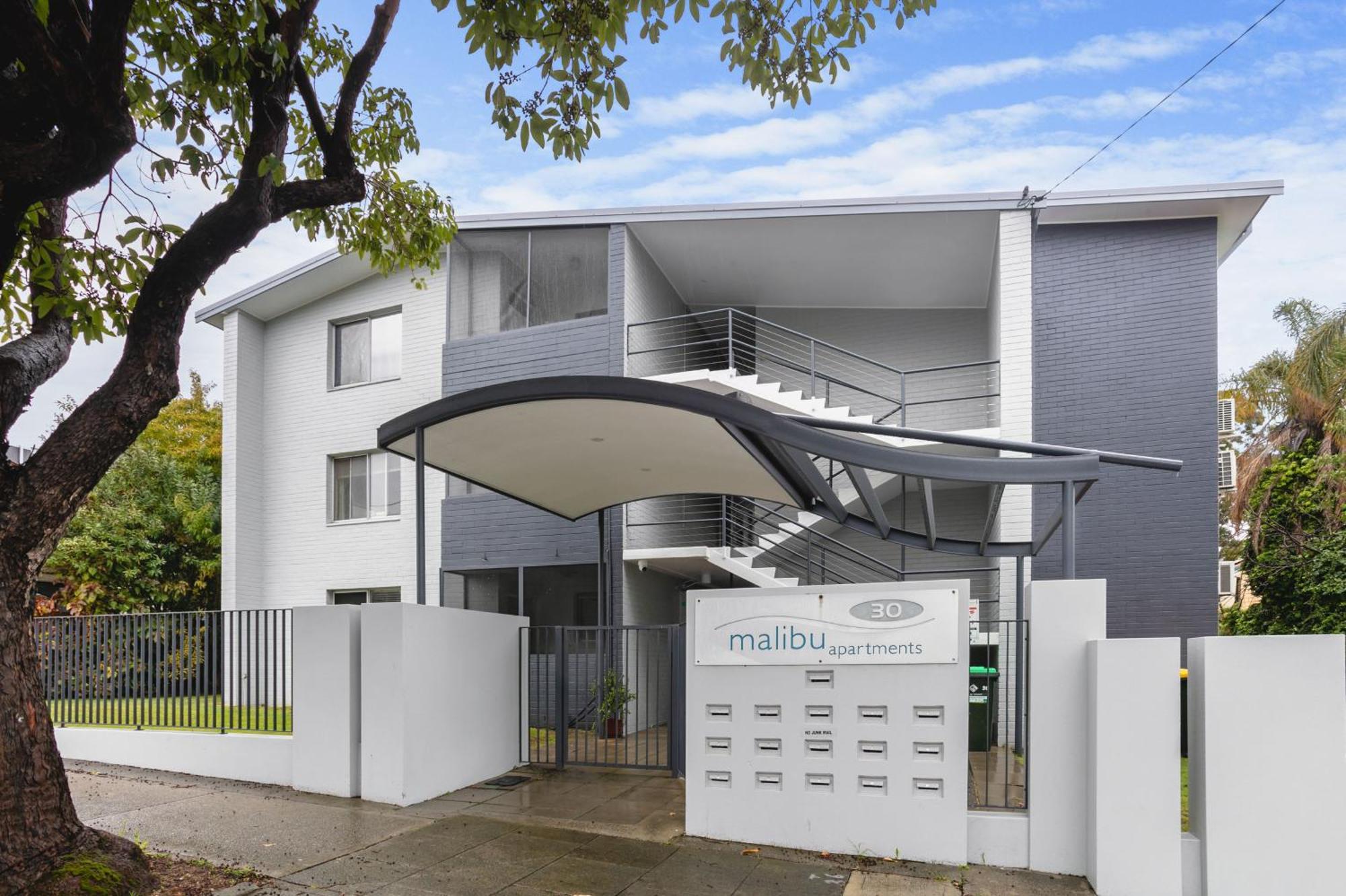 Malibu Apartments - Perth Bagian luar foto
