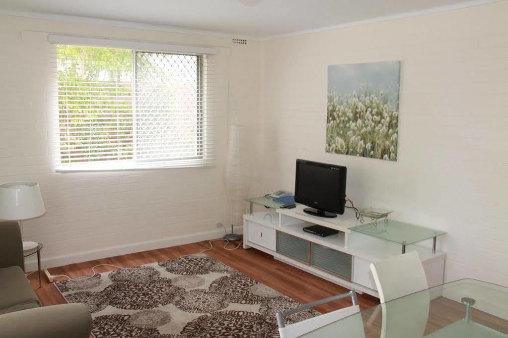 Malibu Apartments - Perth Bagian luar foto